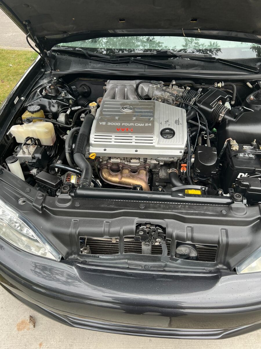 Lexus ES