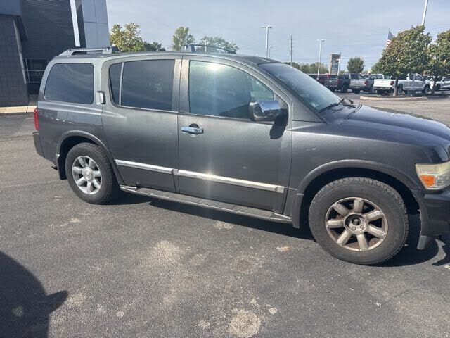 Infiniti QX56