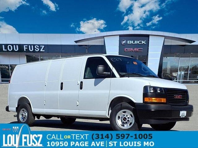 2025 GMC Savana