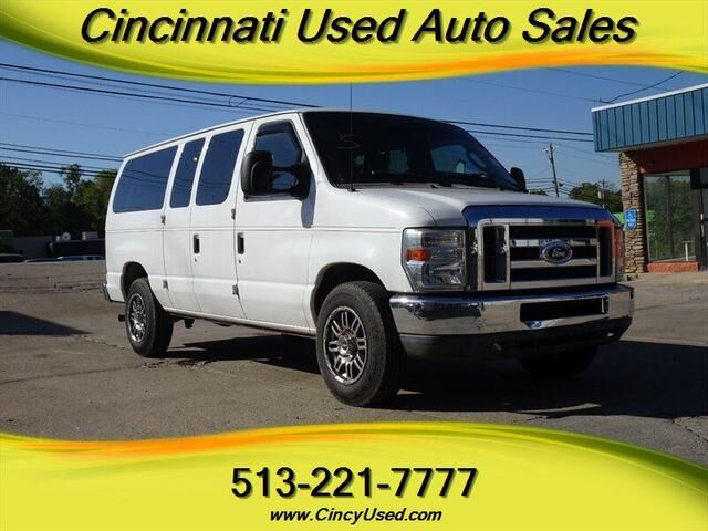 2011 FORD E-350