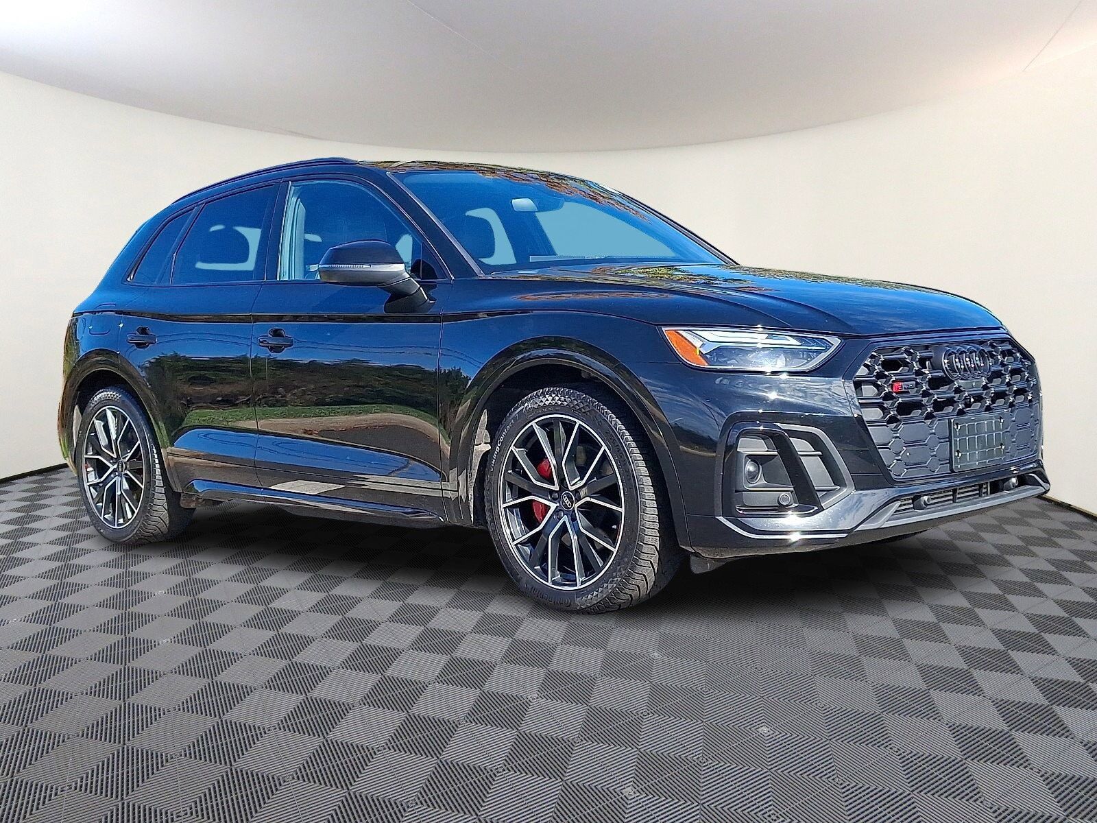 2023 AUDI SQ5