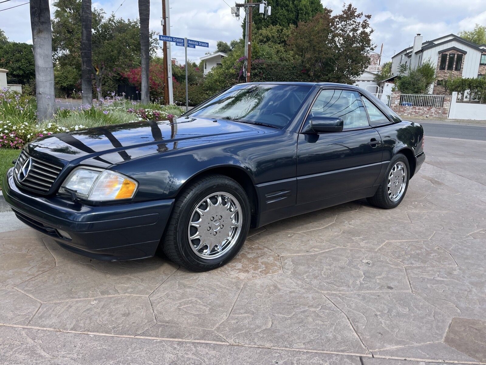 Mercedes-Benz SL-Class