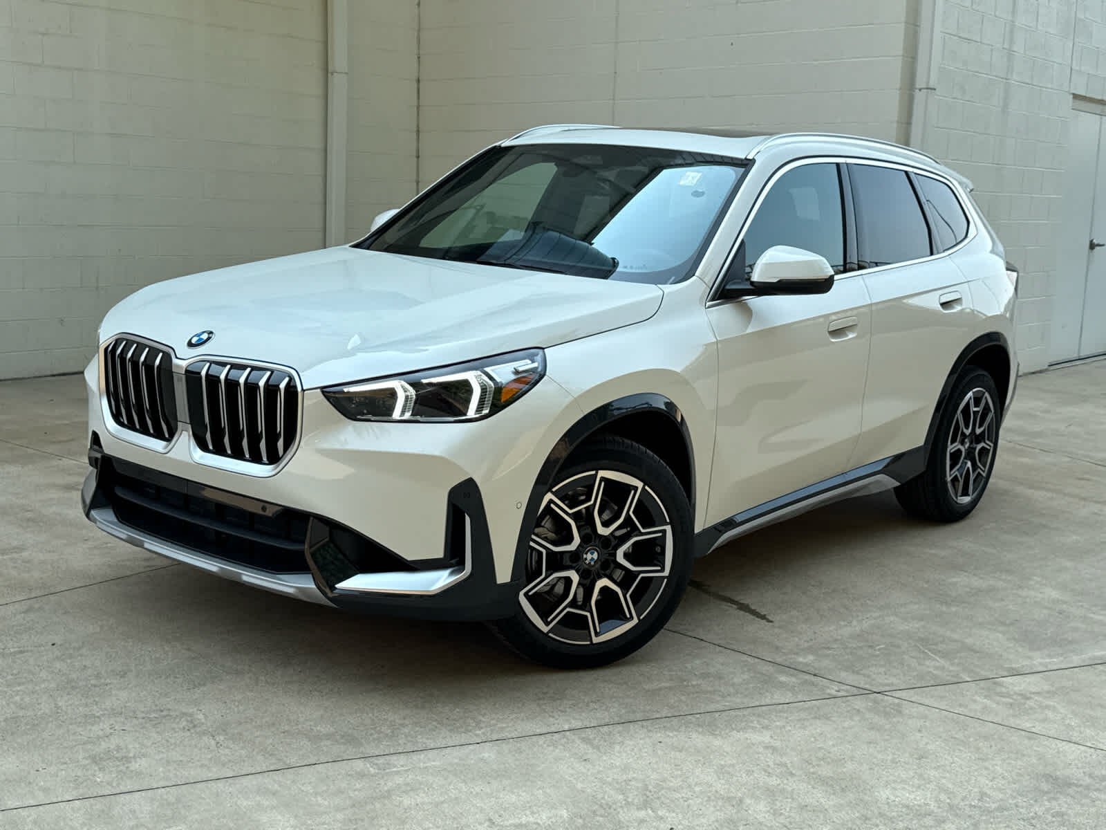 2025 BMW X1
