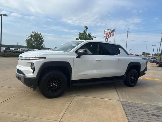 2025 CHEVROLET Silverado EV