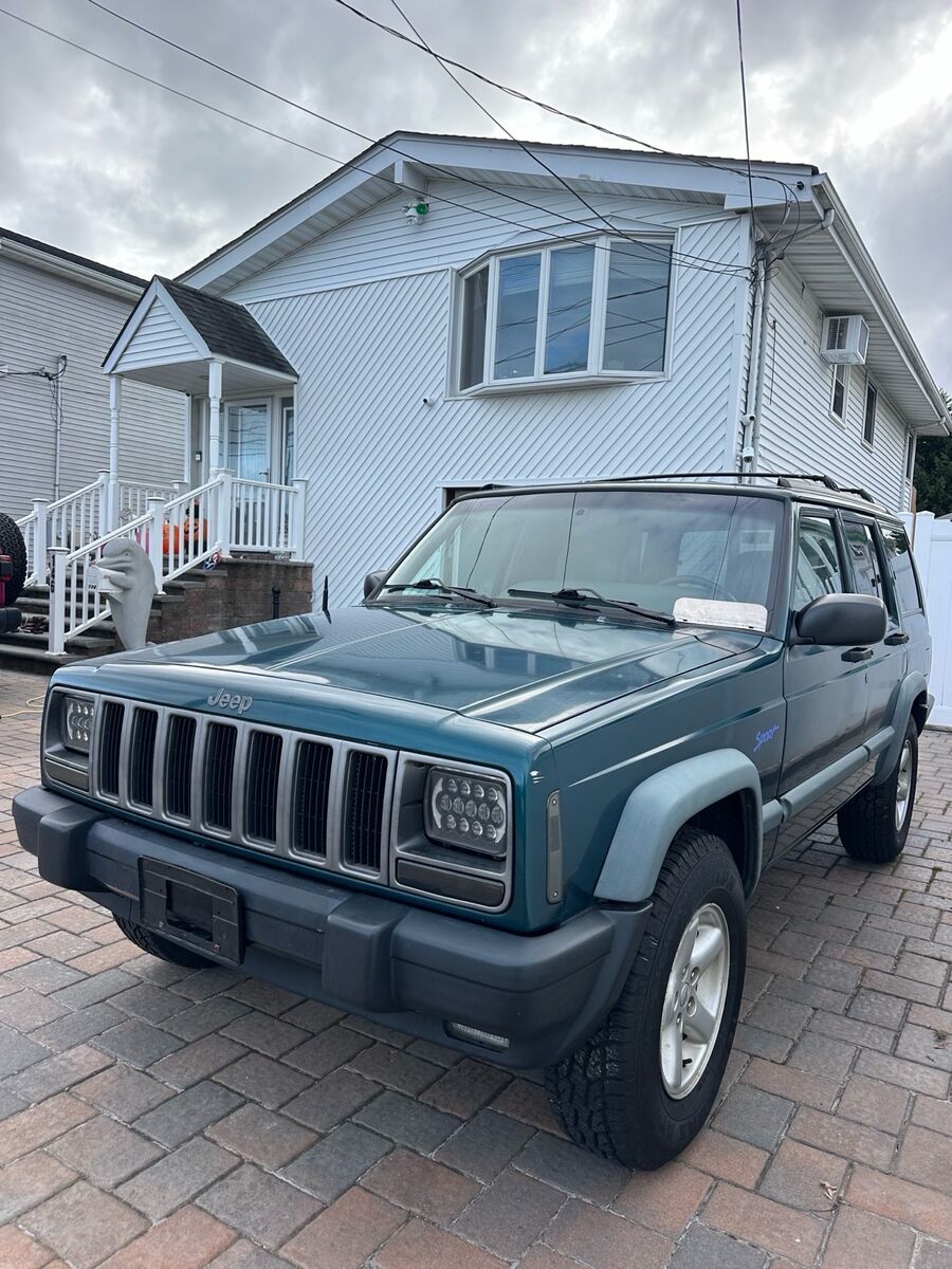 Jeep Cherokee