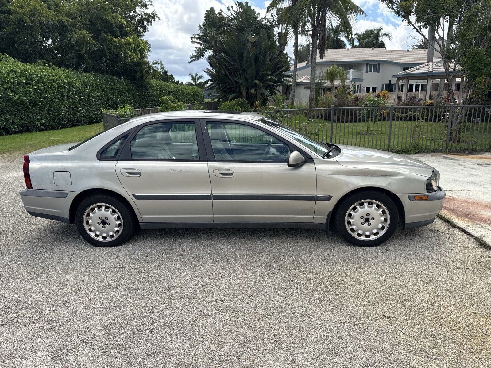 Volvo S80