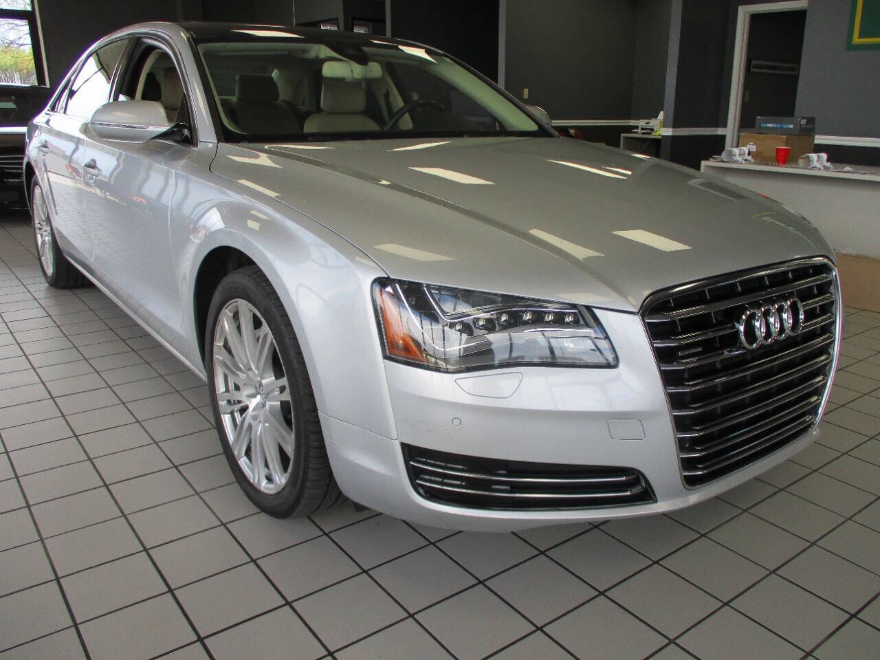 2014 AUDI A8