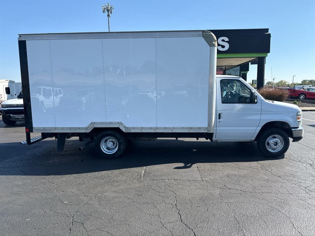 Ford E-350