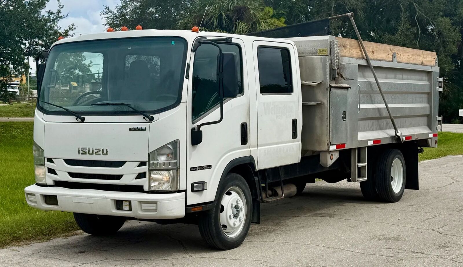 Isuzu NPR/NPR-HD