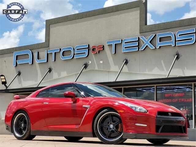 Nissan GT-R