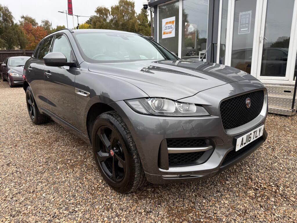 Jaguar F-Pace