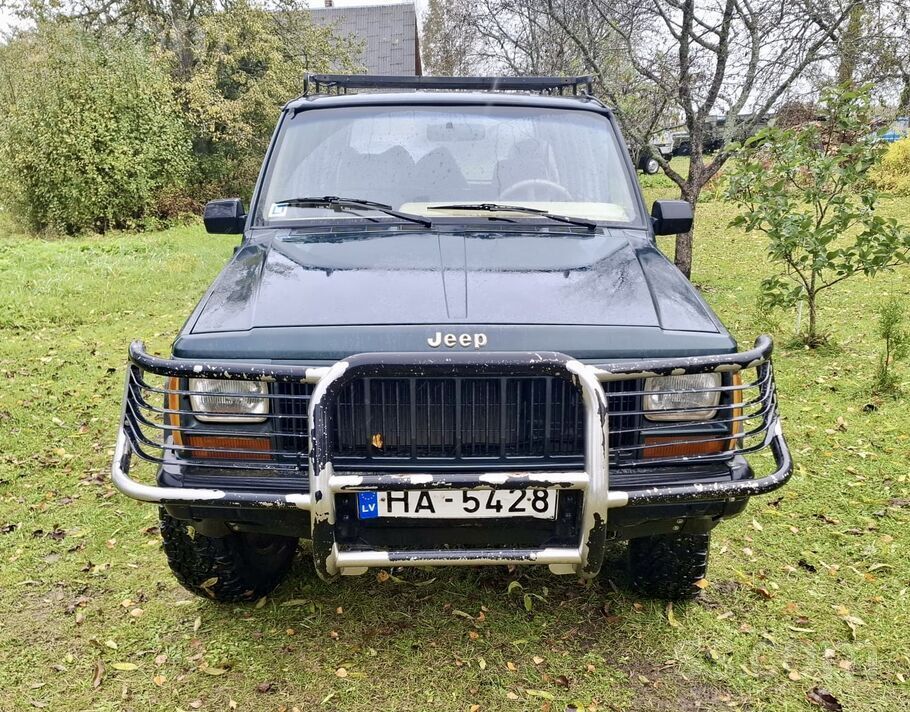 Jeep Cherokee