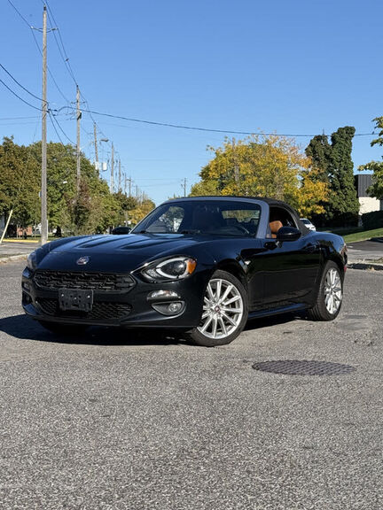 FIAT 124 Spider