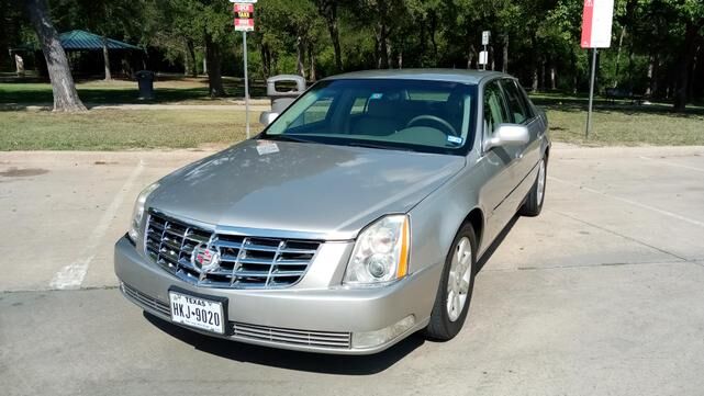 Cadillac DTS