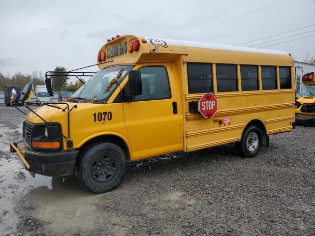 GMC Savana