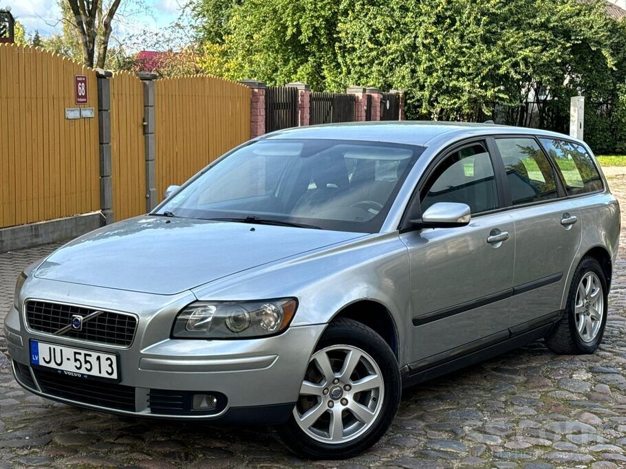 Volvo V50