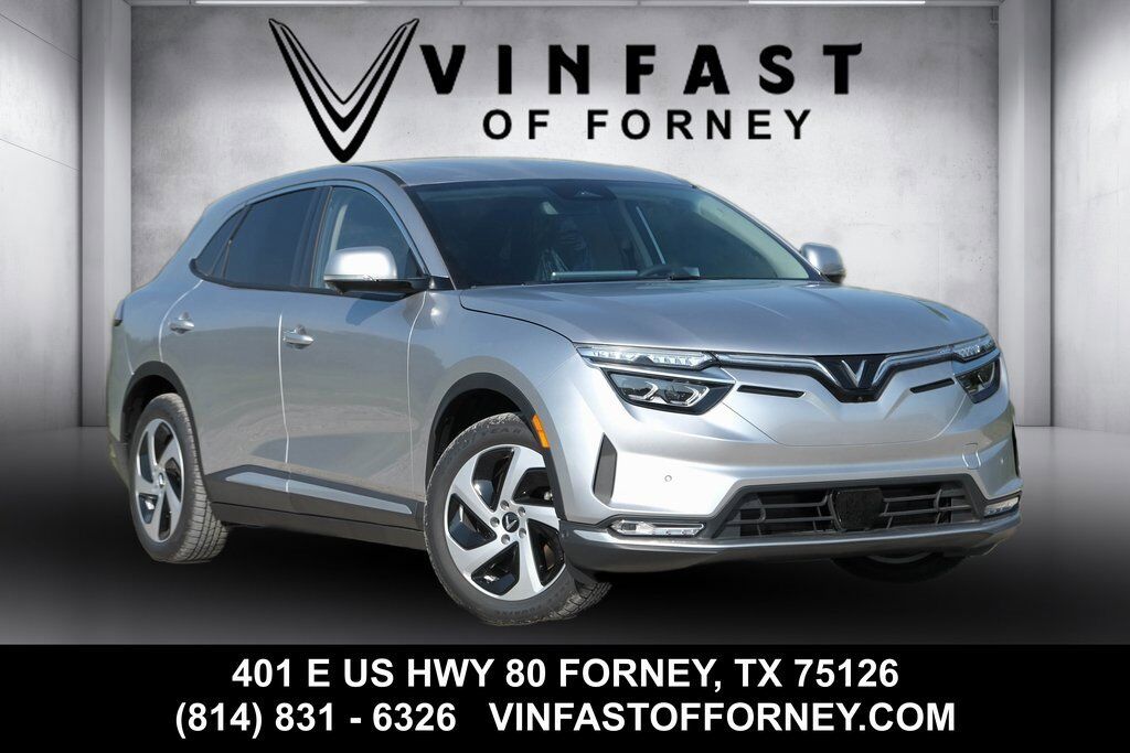 2025 VINFAST VF 8