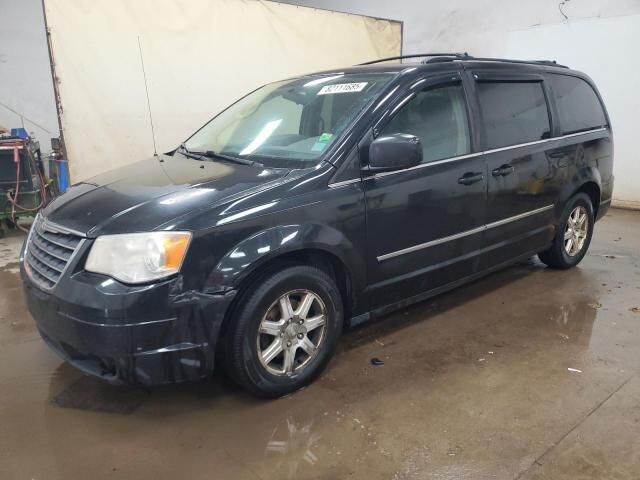 Chrysler Town and Country