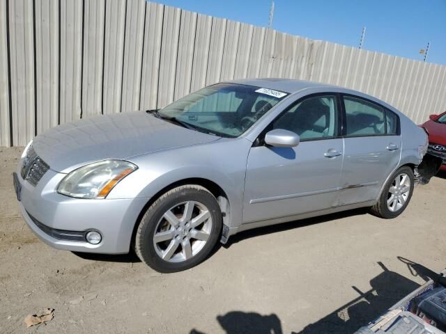 Nissan Maxima