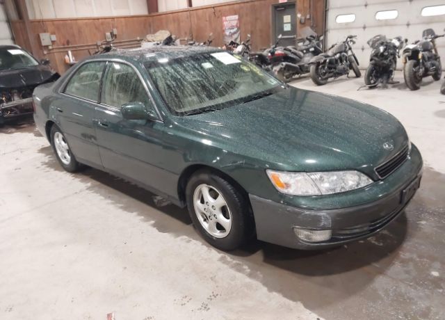 Lexus ES