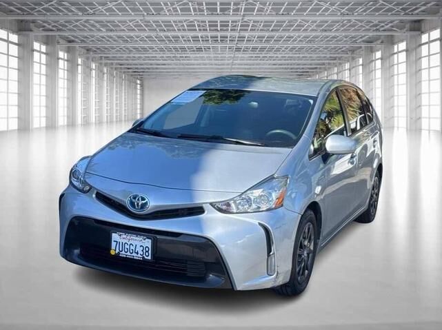Toyota Prius V