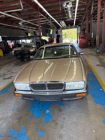 Jaguar XJ6