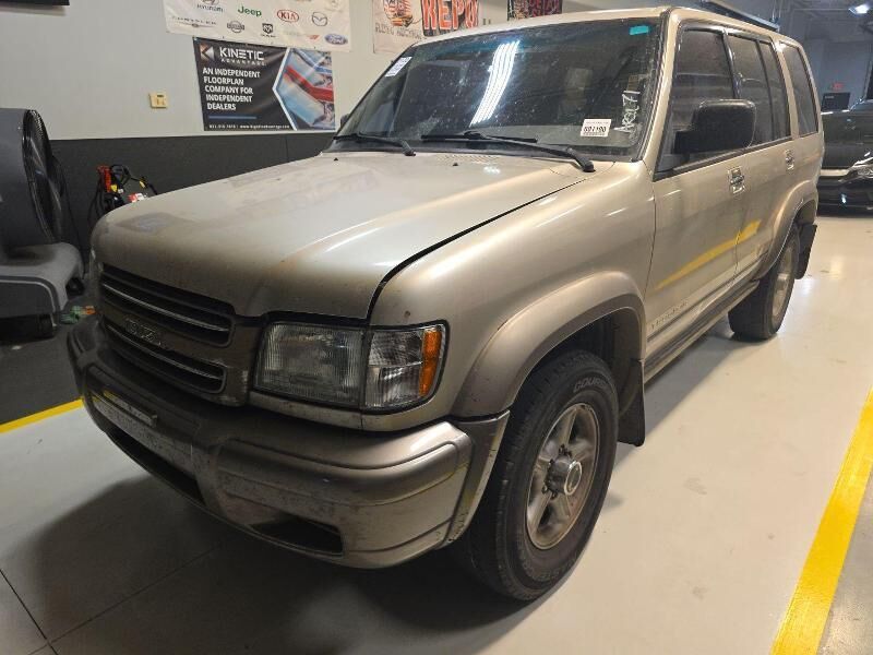 Isuzu Trooper
