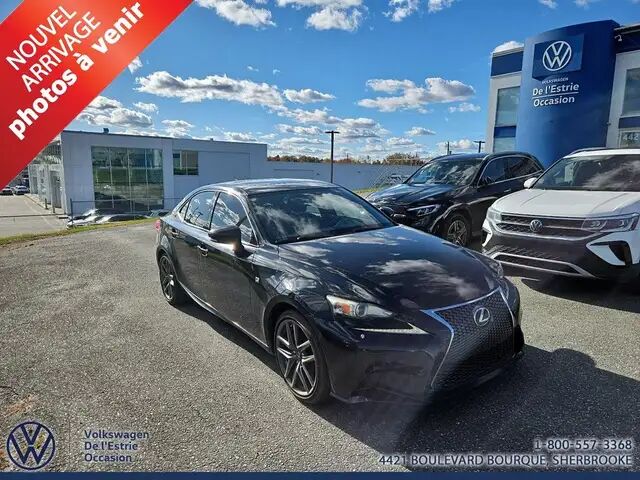 Lexus IS