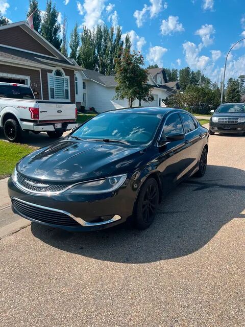Chrysler 200