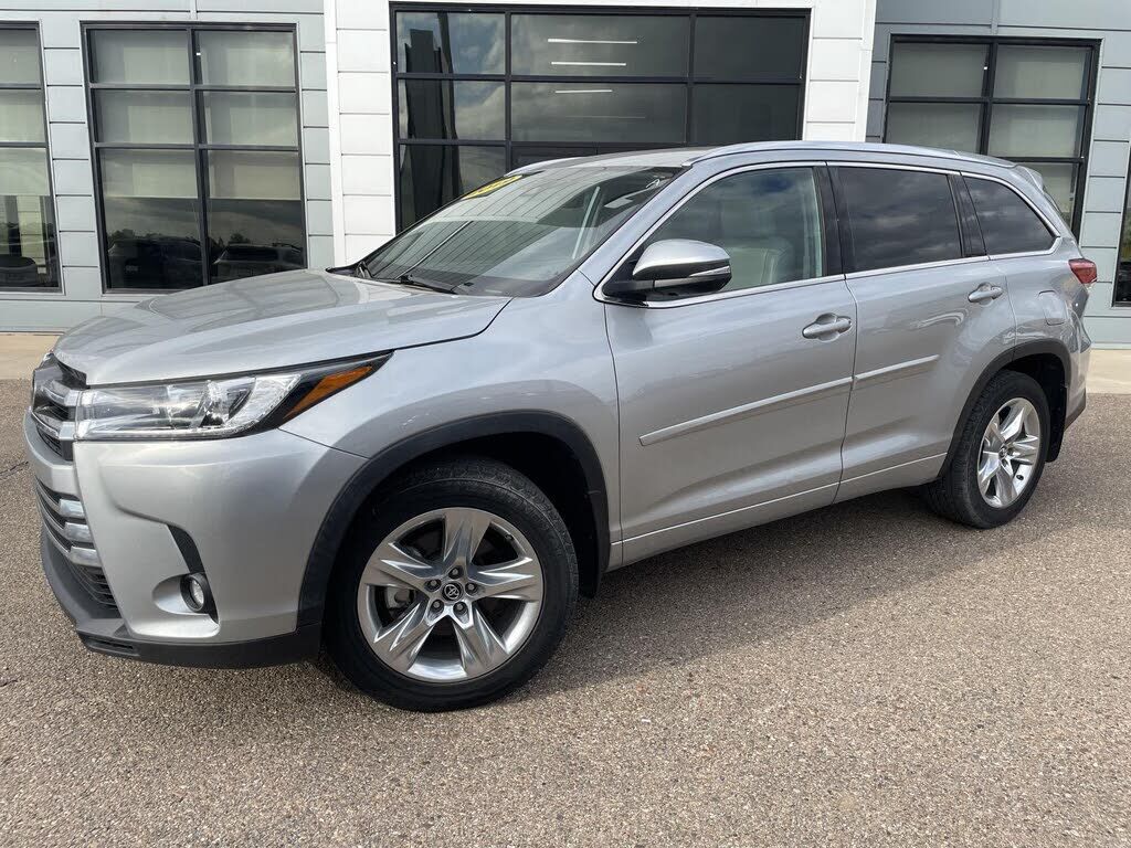 2019 TOYOTA Highlander
