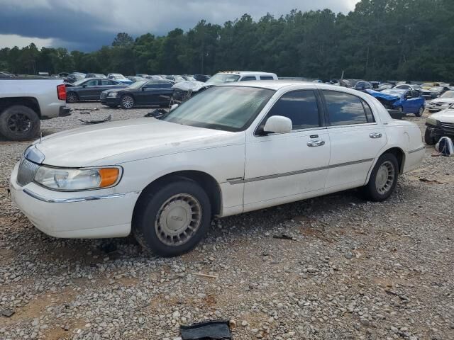 Lincoln Town Car