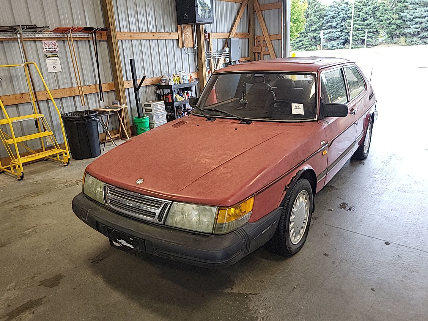 Saab 900