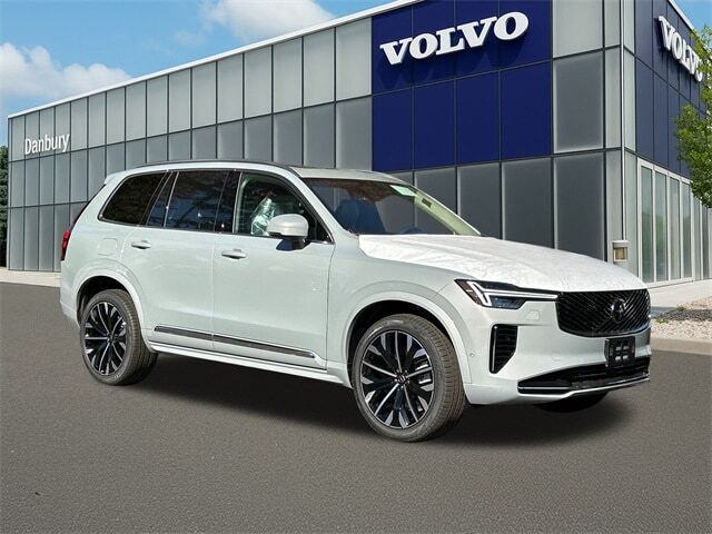 2026 VOLVO XC90