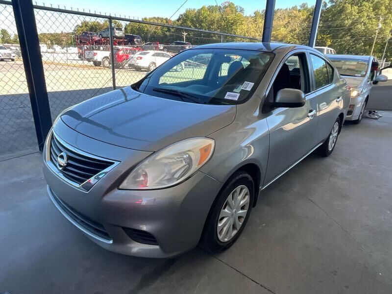 Nissan Versa
