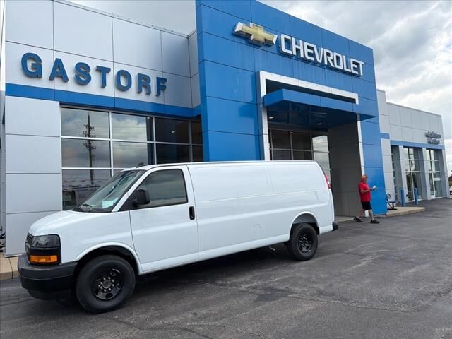 2025 CHEVROLET Express