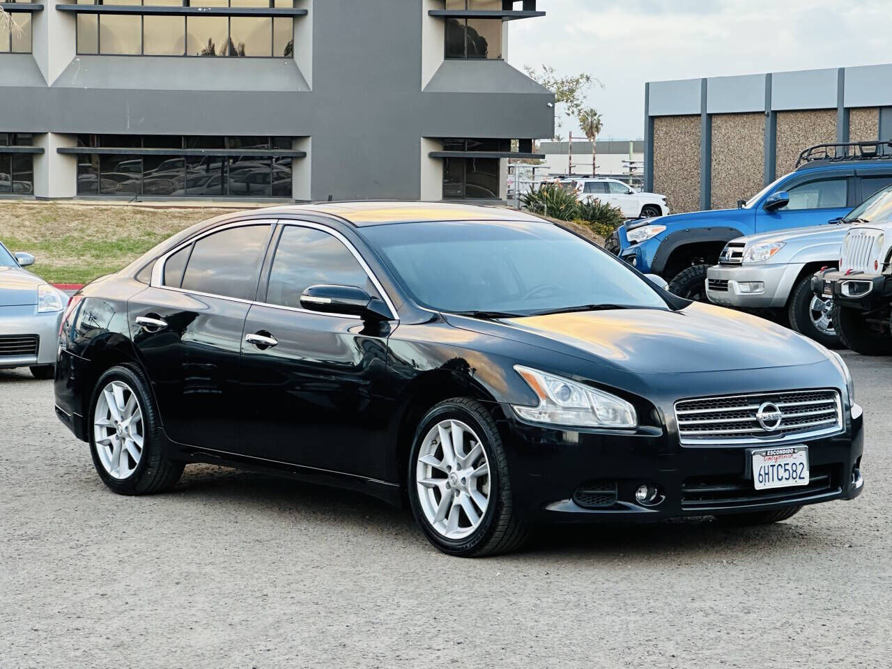 Nissan Maxima