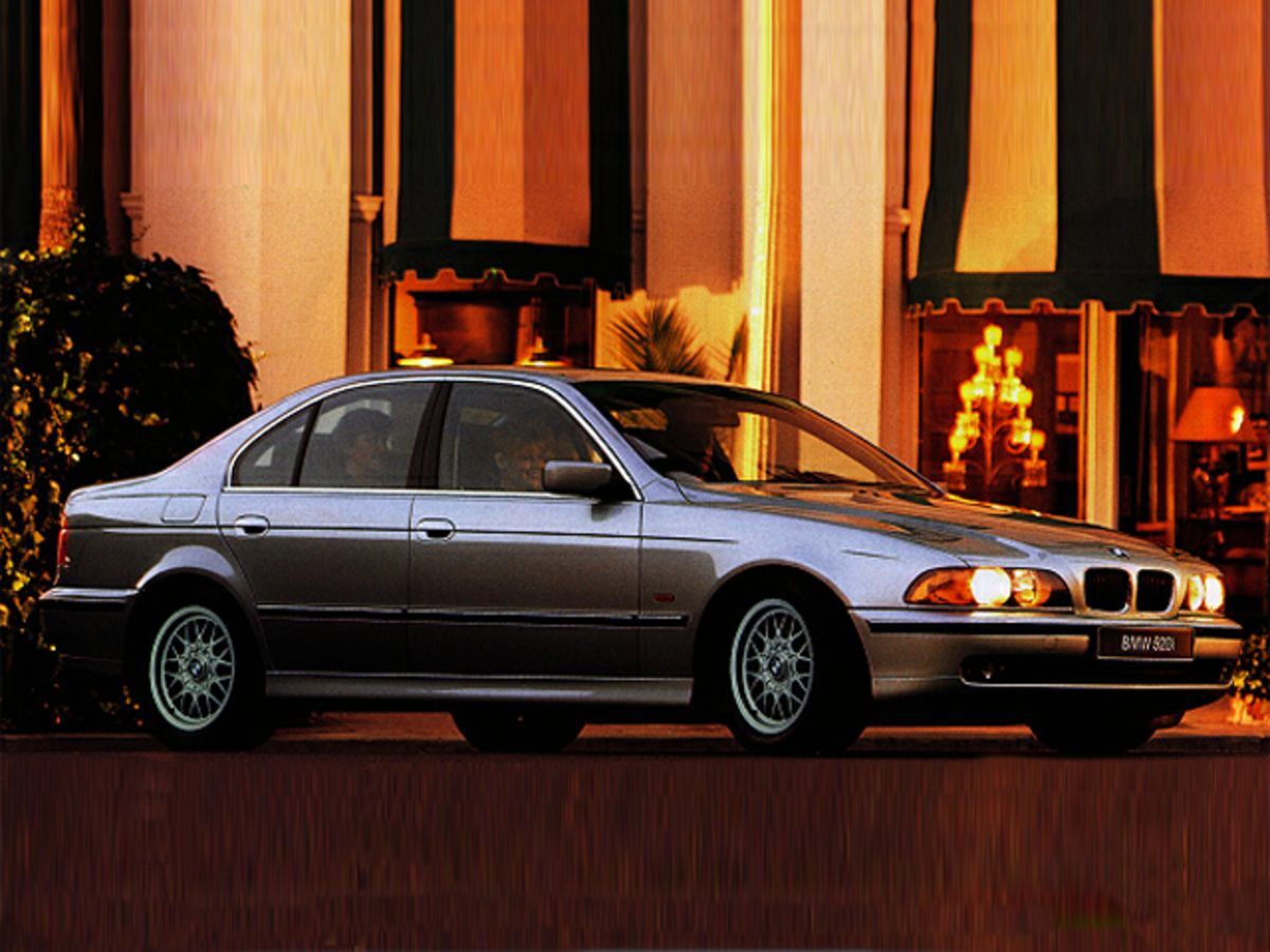BMW 528i
