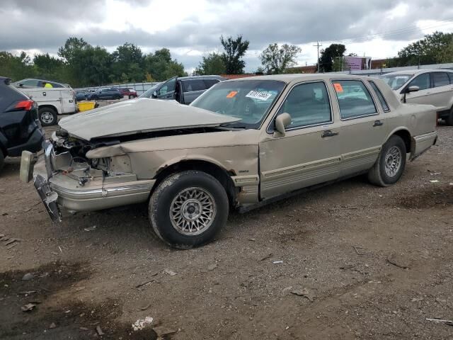 Lincoln Town Car