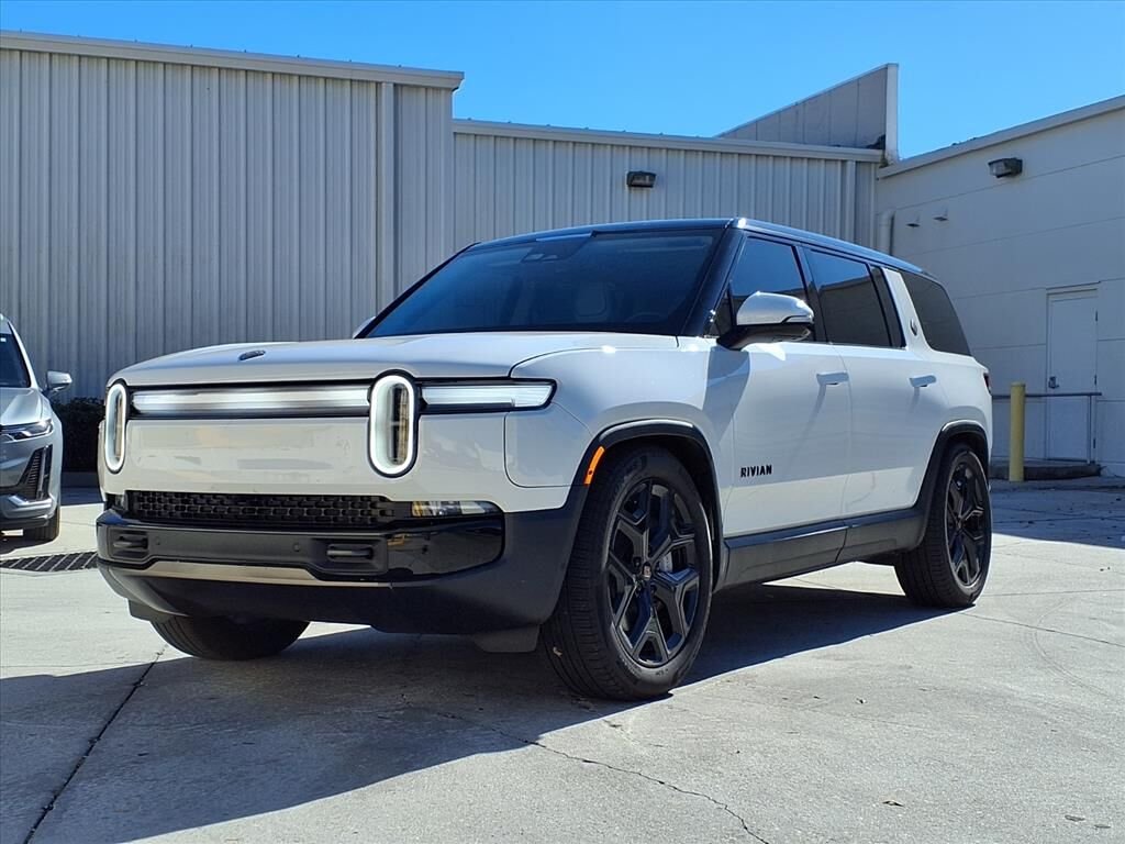 2025 RIVIAN R1S