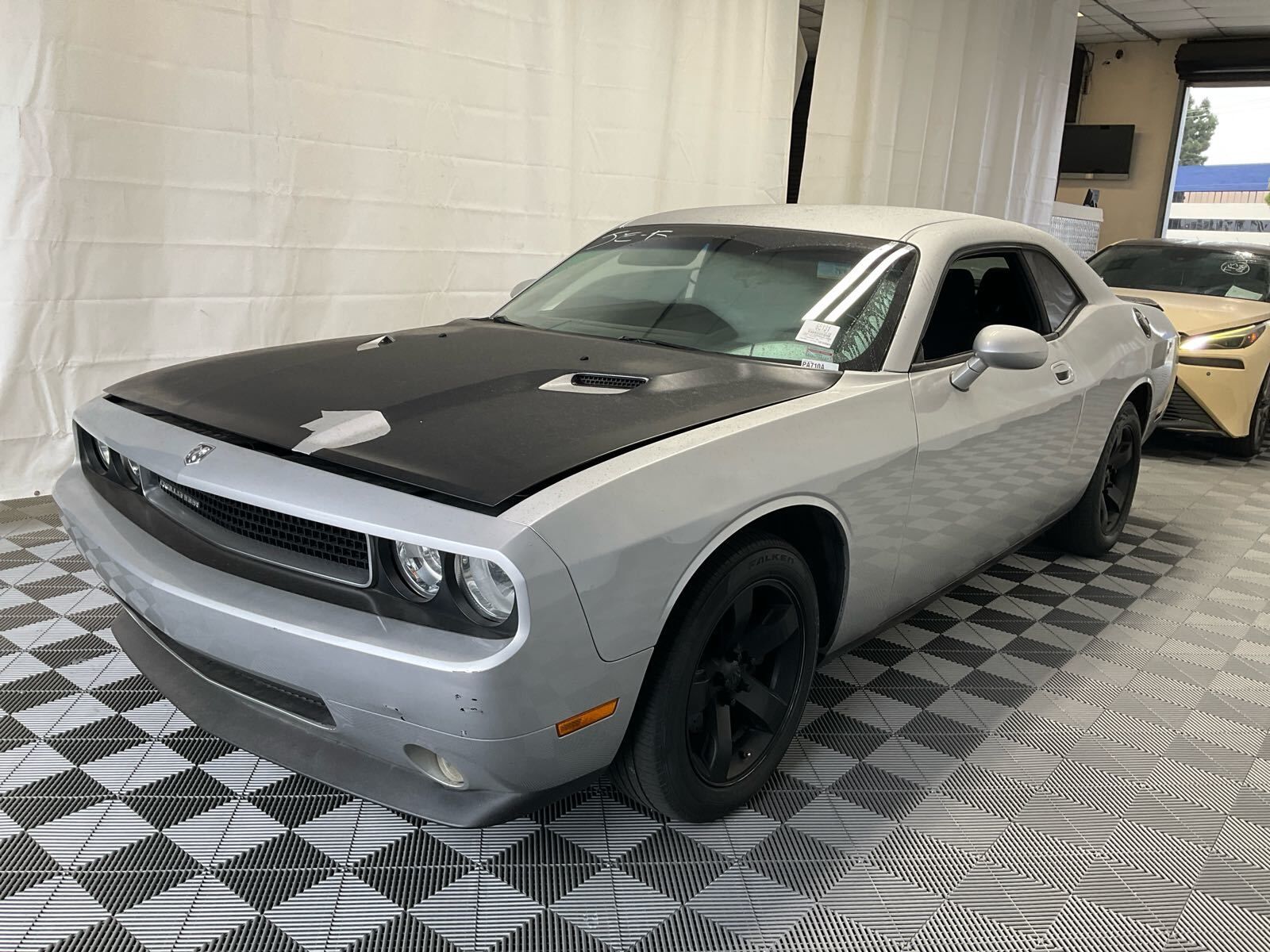 Dodge Challenger