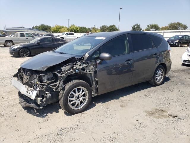 Toyota Prius V