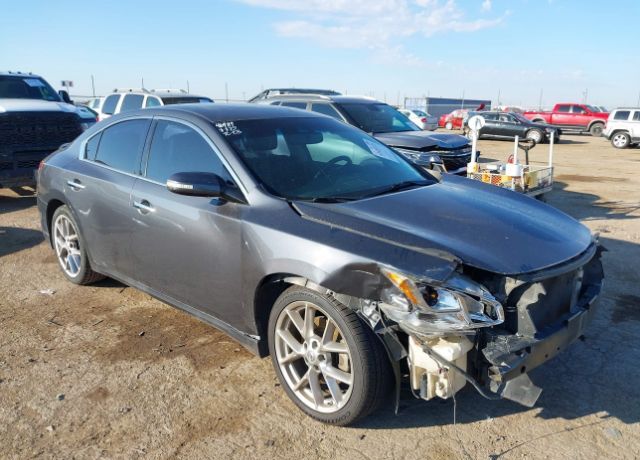 Nissan Maxima