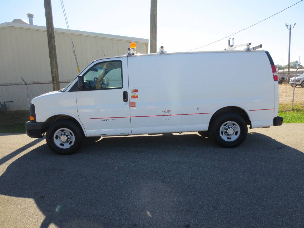 2013 CHEVROLET Express