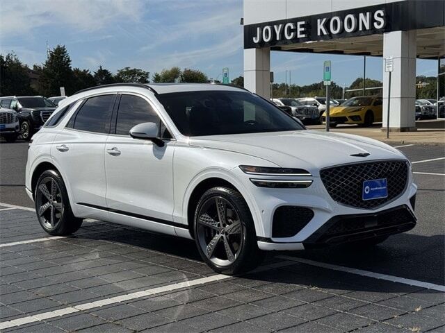 2023 GENESIS GV70