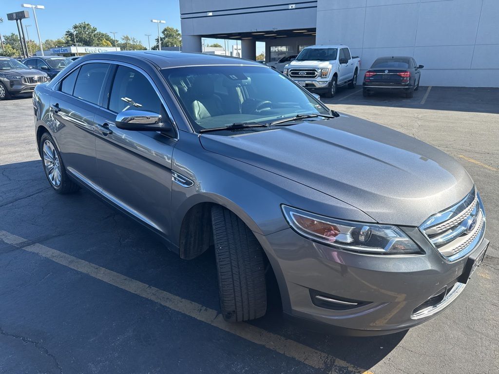 Ford Taurus