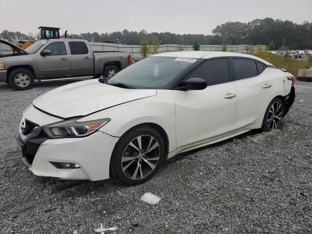 Nissan Maxima