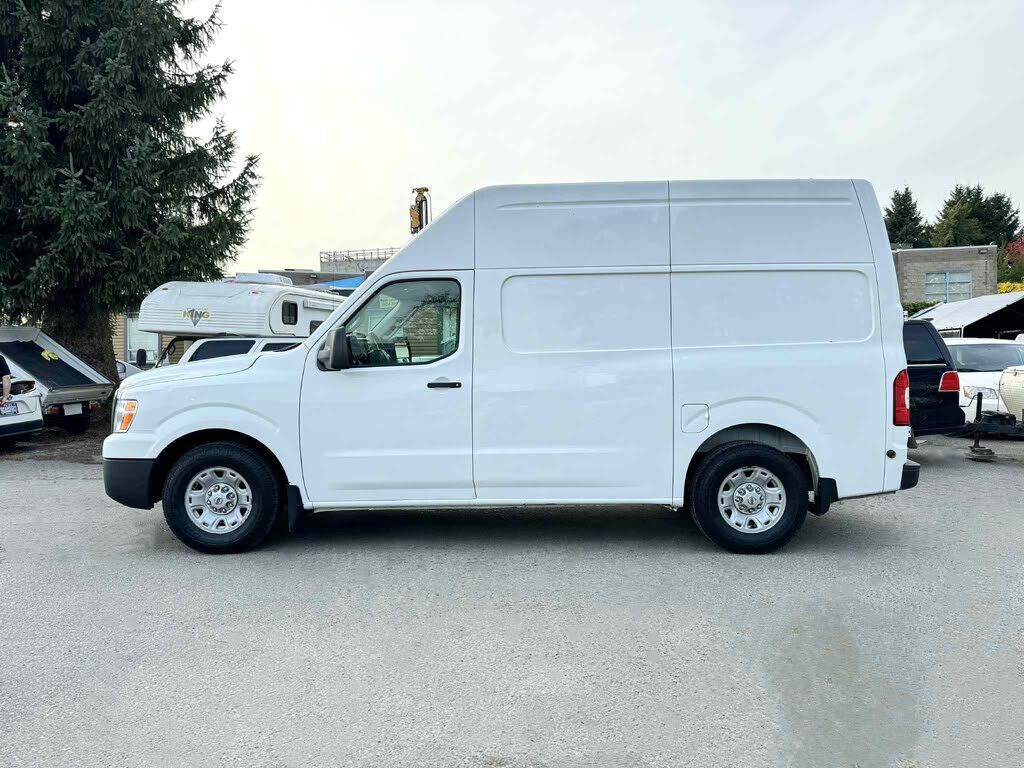 Nissan NV