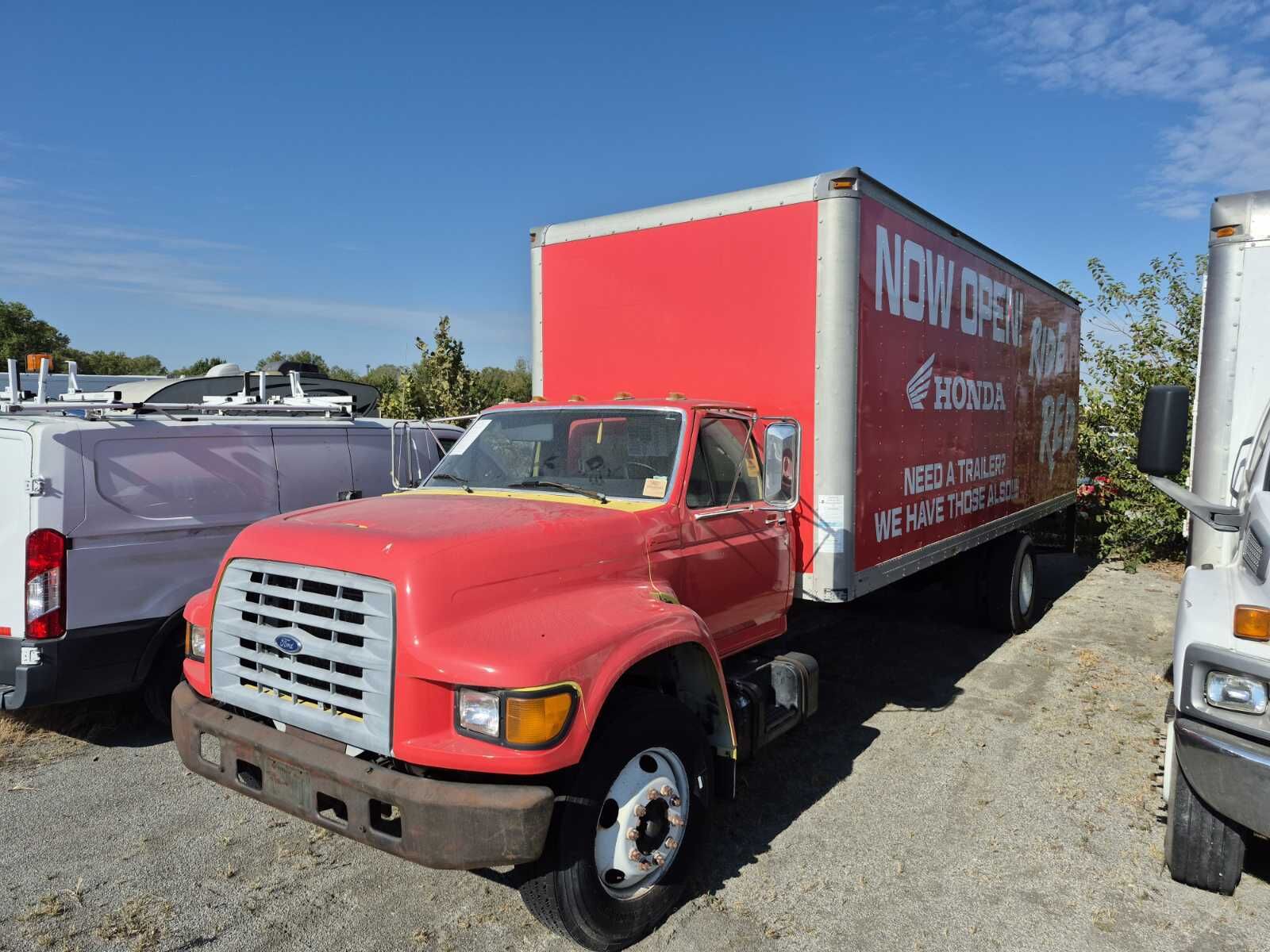 Ford F-700