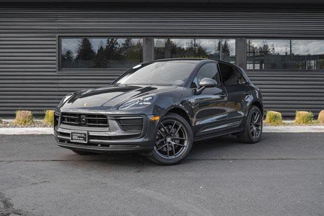 2023 PORSCHE Macan