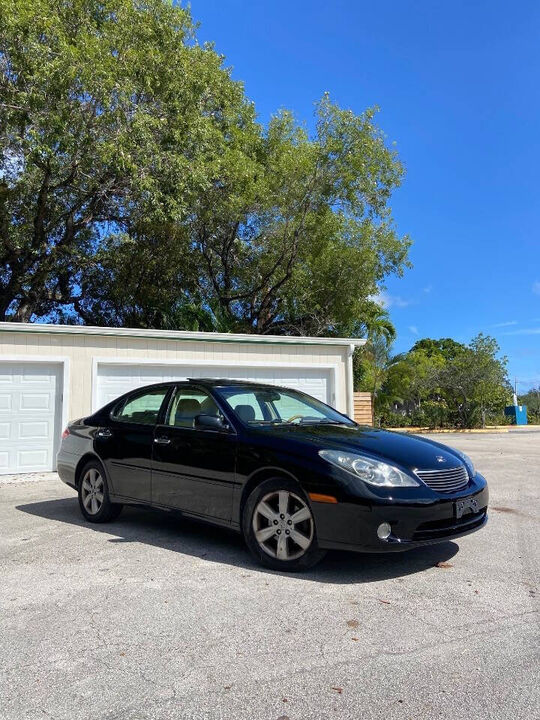 Lexus ES